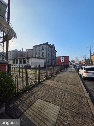 2633 N 28TH ST, Philadelphia, PA 19132