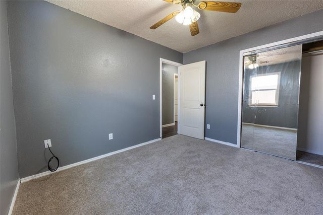304 Jarman Circle, Mcloud, OK 74851