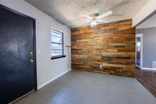 304 Jarman Circle, Mcloud, OK 74851