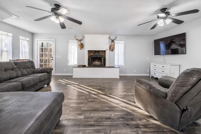 401 Sandy Lane, Dublin, TX 76446