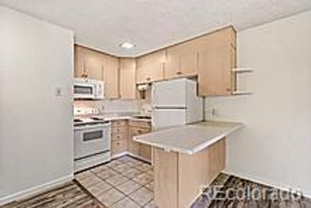 2500 S York Street 208, Denver, CO 80210