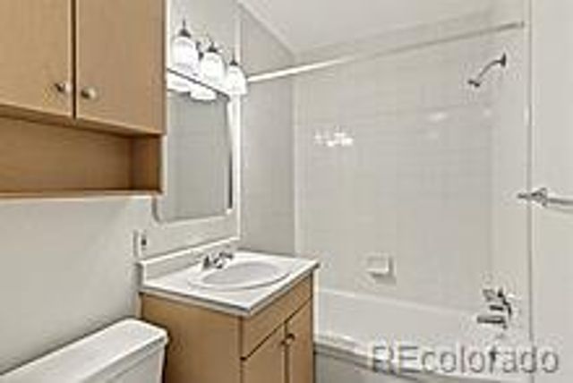2500 S York Street 208, Denver, CO 80210