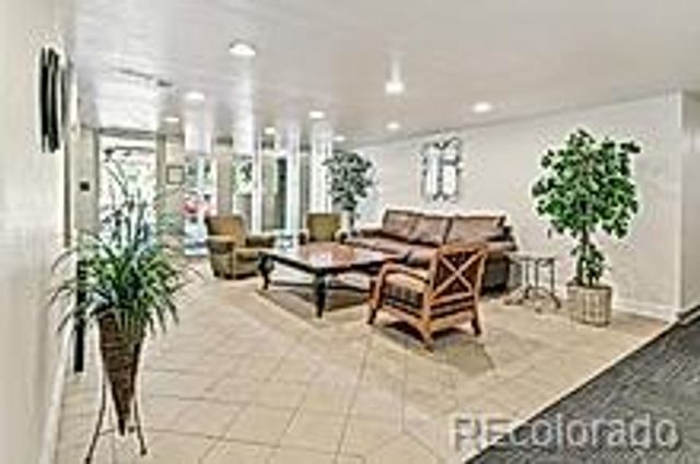 2500 S York Street 208, Denver, CO 80210