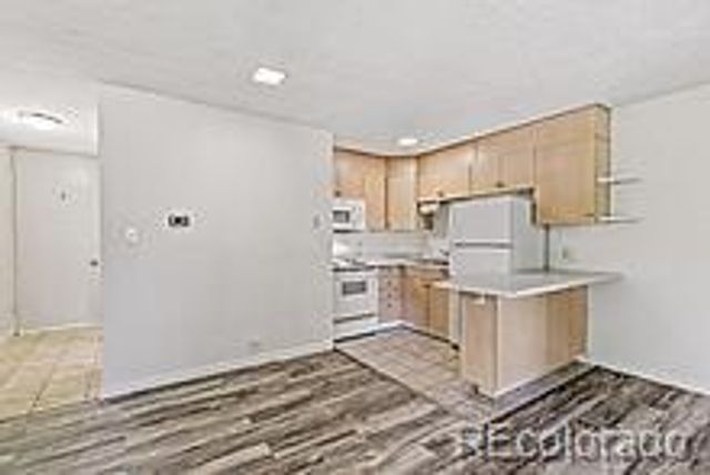 2500 S York Street 208, Denver, CO 80210
