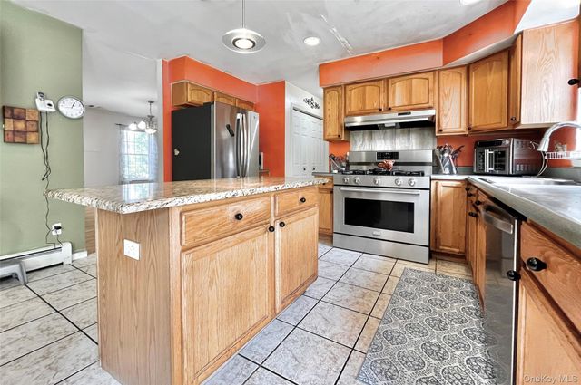 7 Frances Lane, Monroe, NY 10950