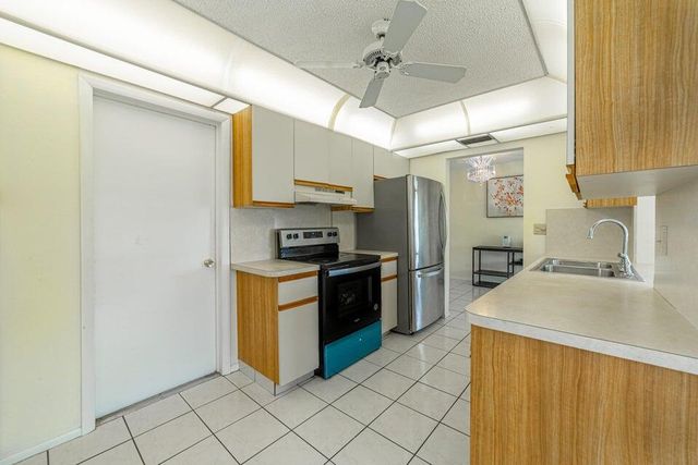 135 NW 14th Street, Boynton Beach, FL 33426