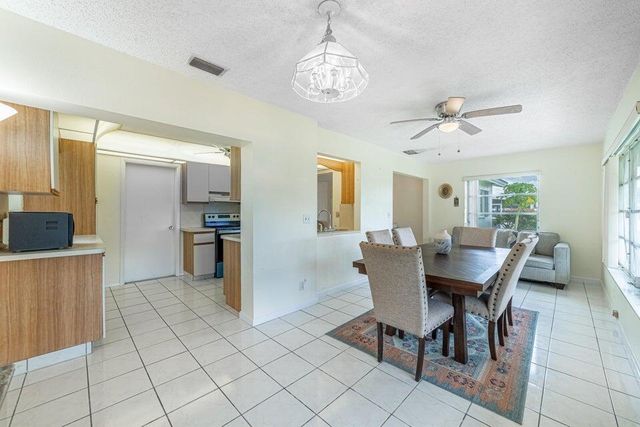 135 NW 14th Street, Boynton Beach, FL 33426