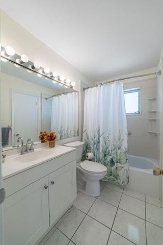 135 NW 14th Street, Boynton Beach, FL 33426