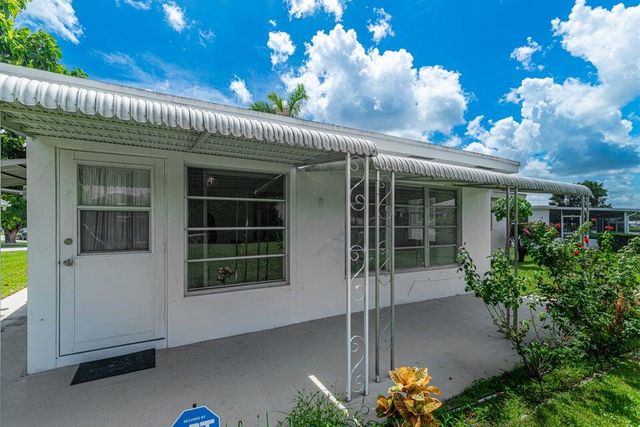 135 NW 14th Street, Boynton Beach, FL 33426