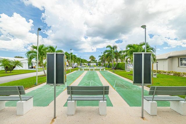 135 NW 14th Street, Boynton Beach, FL 33426