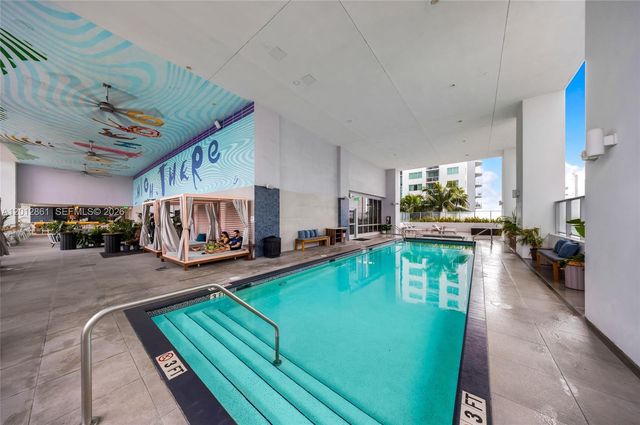227 NE 2nd St 1909, Miami, FL 33132