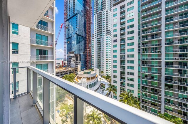 227 NE 2nd St 1909, Miami, FL 33132