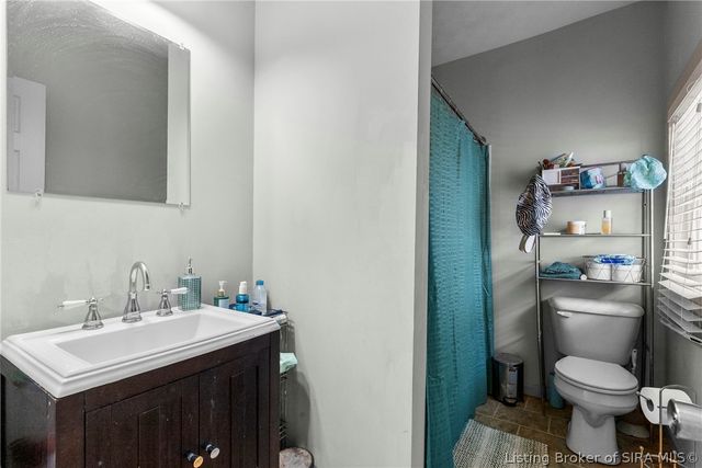 946 E Maple Street, Jeffersonville, IN 47130