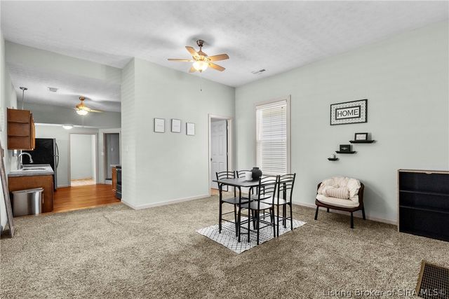 946 E Maple Street, Jeffersonville, IN 47130