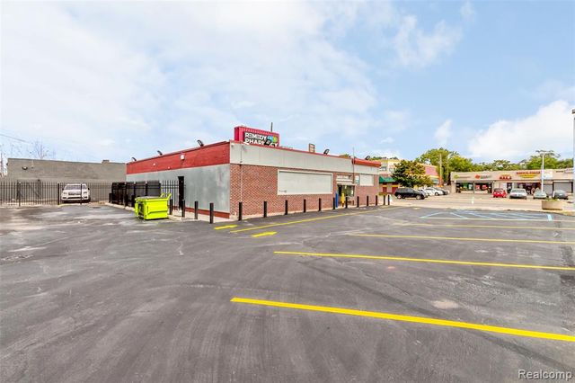 16841 Schaefer Highway, Detroit, MI 48235