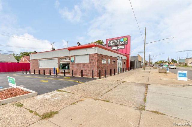 16841 Schaefer Highway, Detroit, MI 48235