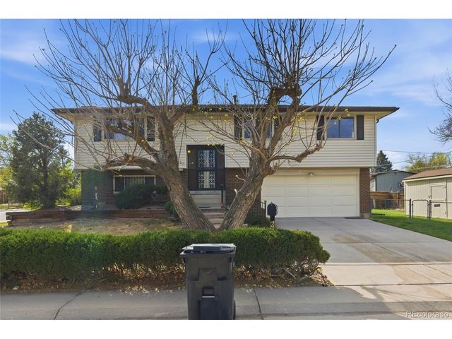 6819 Pierson Ct, Arvada, CO 80004