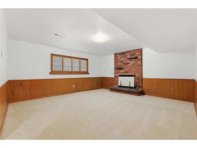 6819 Pierson Ct, Arvada, CO 80004