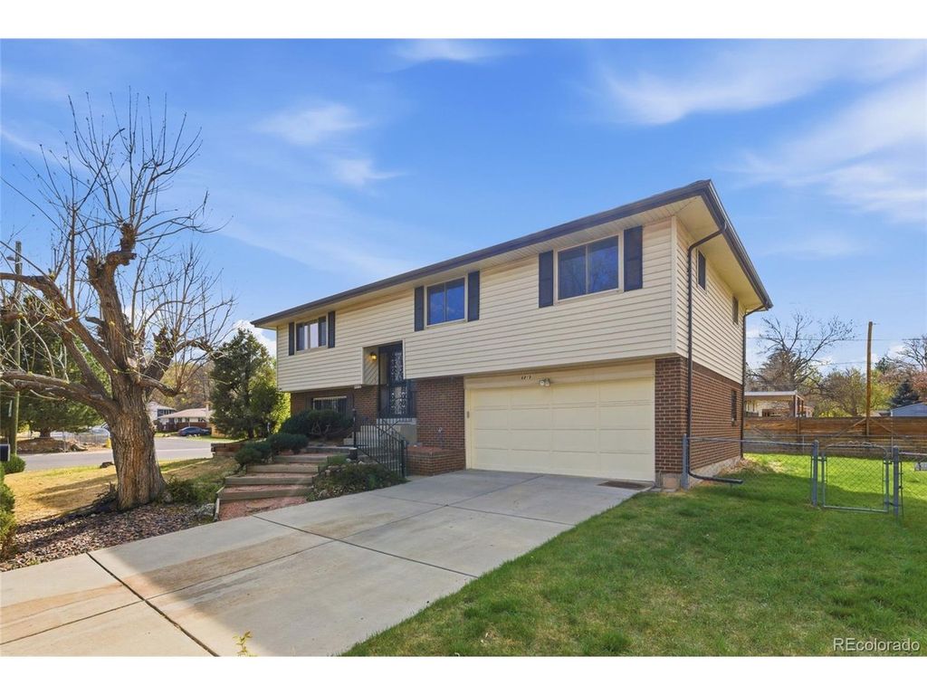 6819 Pierson Ct, Arvada, CO 80004