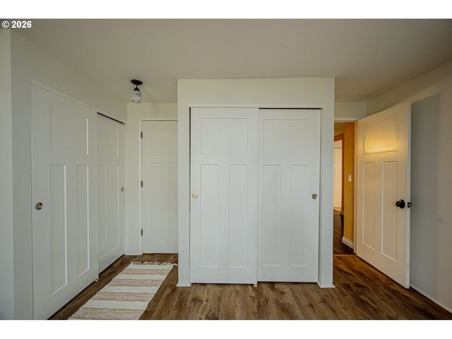 10031 Sw TRAPPER Ter, Beaverton, OR 97008