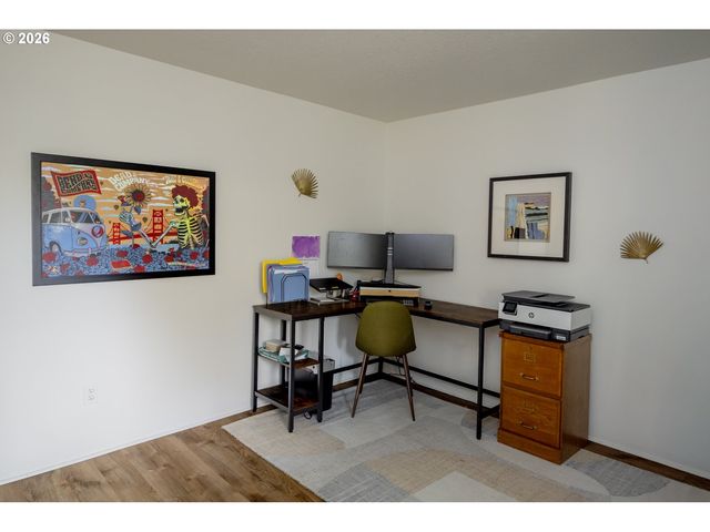 10031 Sw TRAPPER Ter, Beaverton, OR 97008