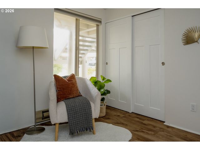 10031 Sw TRAPPER Ter, Beaverton, OR 97008