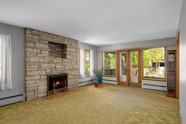 9808 Foley Boulevard NW, Coon Rapids, MN 55433