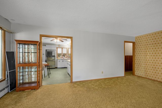 9808 Foley Boulevard NW, Coon Rapids, MN 55433