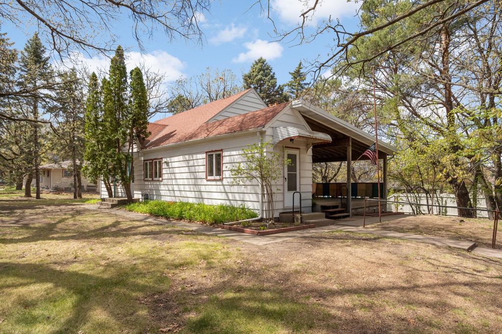 9808 Foley Boulevard NW, Coon Rapids, MN 55433