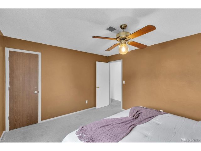 1888 S Flanders Way, Aurora, CO 80017