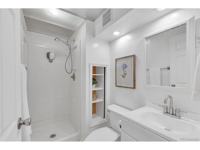 1888 S Flanders Way, Aurora, CO 80017