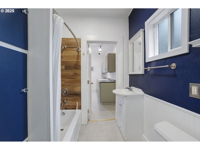 125 SELMA St, Oregon City, OR 97045