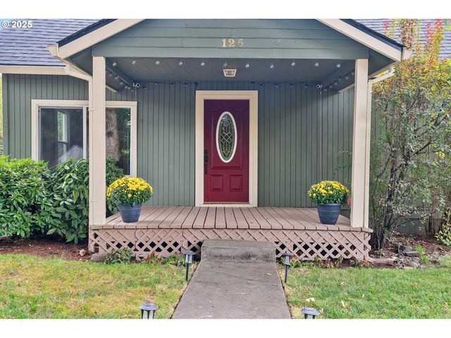 125 SELMA St, Oregon City, OR 97045