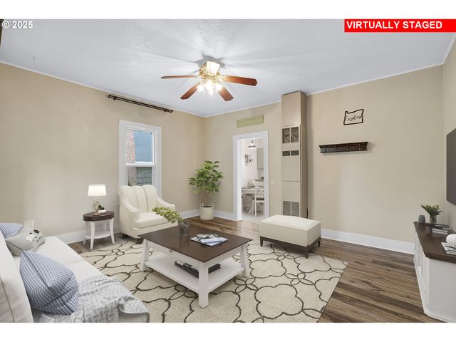 125 SELMA St, Oregon City, OR 97045