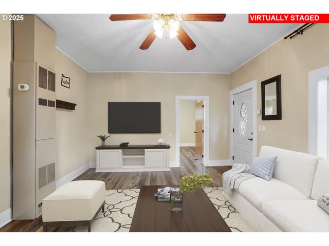 125 SELMA St, Oregon City, OR 97045