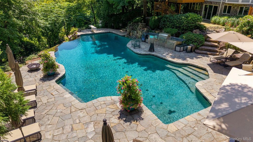 6 Canterbury Court, Briarcliff Manor, NY 10510 — photo 4
