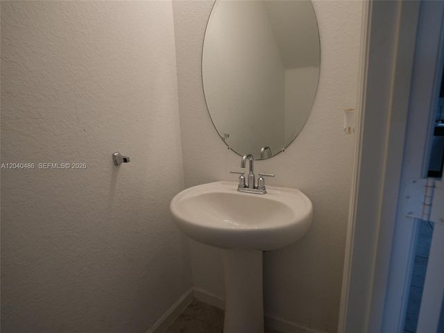 4037 NW 10th Place, Lauderhill, FL 33313