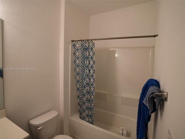 4037 NW 10th Place, Lauderhill, FL 33313