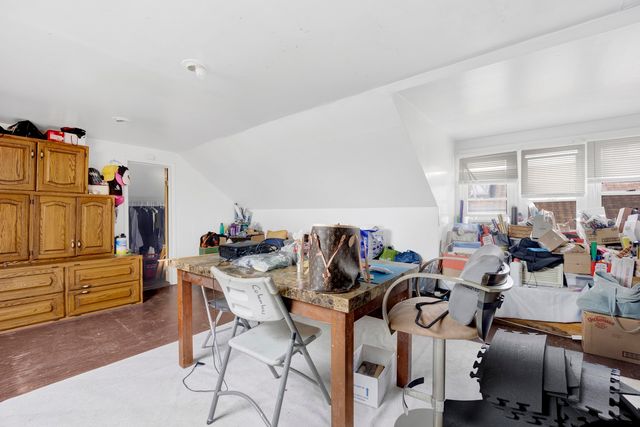 7515 S East End Avenue, Chicago, IL 60649