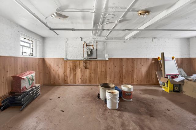 7515 S East End Avenue, Chicago, IL 60649