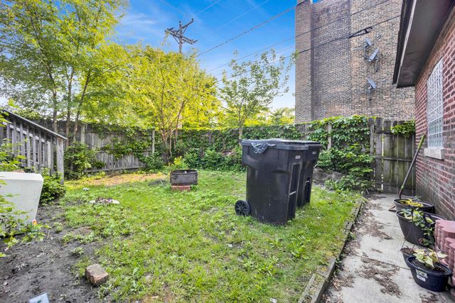 7515 S East End Avenue, Chicago, IL 60649