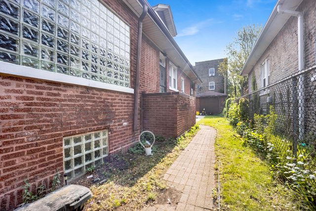 7515 S East End Avenue, Chicago, IL 60649