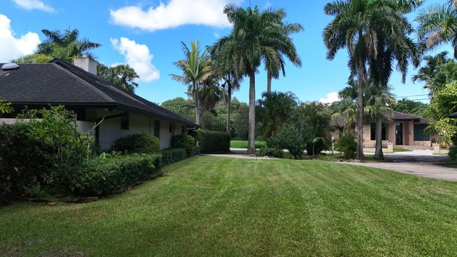 12320 NW 2ND Street, Plantation, FL 33325
