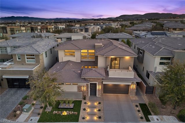 5 Gemstar Lane, Las Vegas, NV 89135