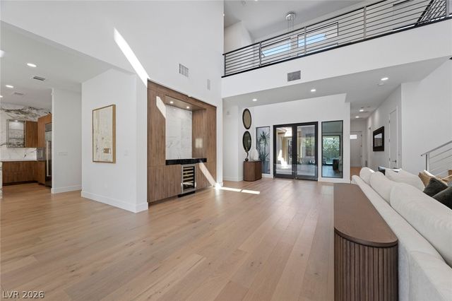 5 Gemstar Lane, Las Vegas, NV 89135