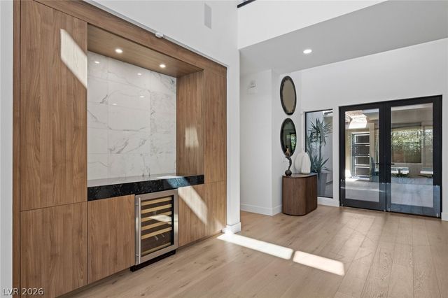 5 Gemstar Lane, Las Vegas, NV 89135