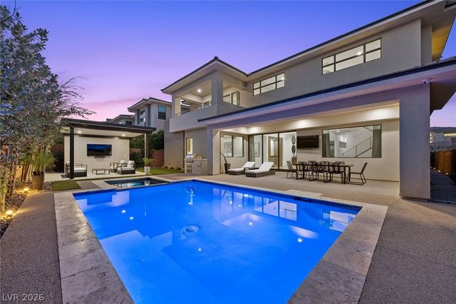 5 Gemstar Lane, Las Vegas, NV 89135