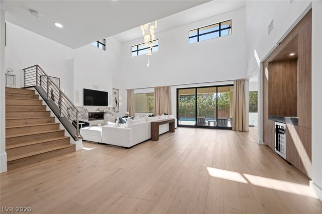 5 Gemstar Lane, Las Vegas, NV 89135