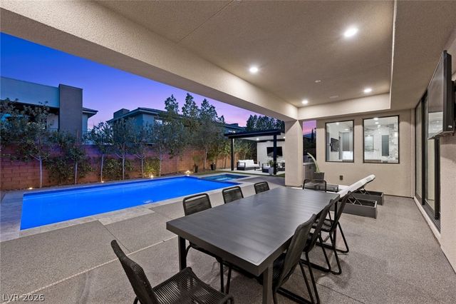 5 Gemstar Lane, Las Vegas, NV 89135