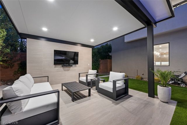 5 Gemstar Lane, Las Vegas, NV 89135